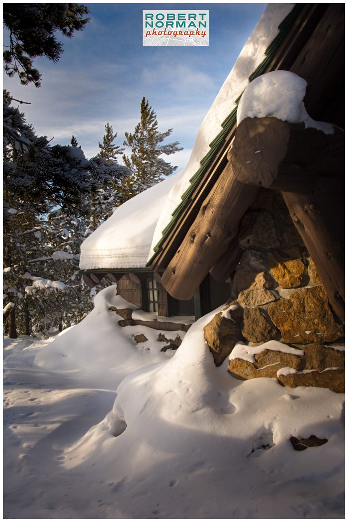 yellowstone-national-park-in-winter-DLWS-Moose-Peterson-Joe-McNally-snow